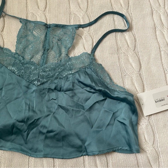 Maude Intimates Silky Lace Cami Slip Teal Blue Size M/L NWT - Picture 6 of 9